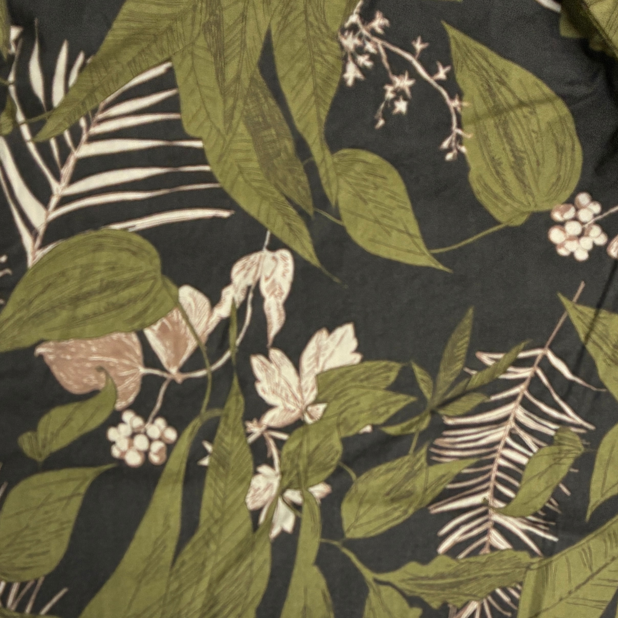 リーフプリント　ブラック